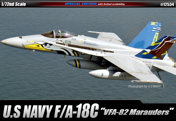 1/72 F/A-18C "VFA-82 マローダーズ"