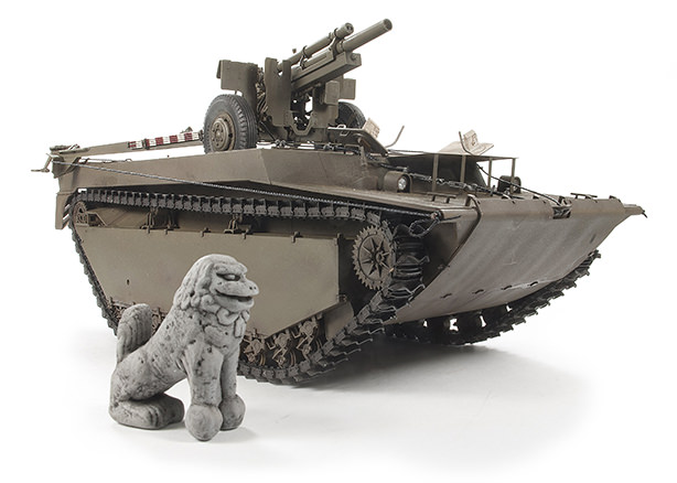 1/35 LVT4バッファロー&M2A1/105mm榴弾砲 シーサー石像(レジン製)付 1/35 LVT4バッファロー&M2A1/105mm榴弾砲 シーサー石像(レジン製)付