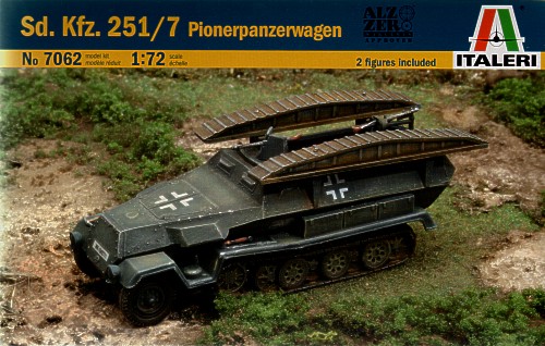 1/72　Sd.Kfz.251/7 Pionierpanzerwagen