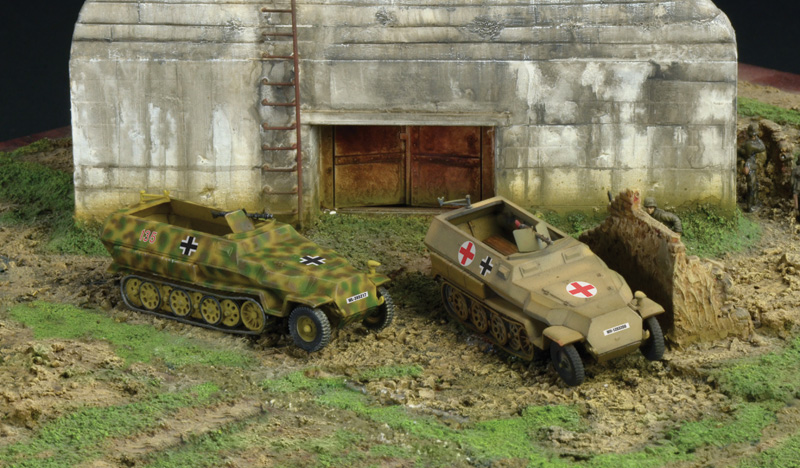 1/72 WW.II ドイツ軍 Sd.Kfz.251/1 Ausf.C ハーフトラック(2輌セット 