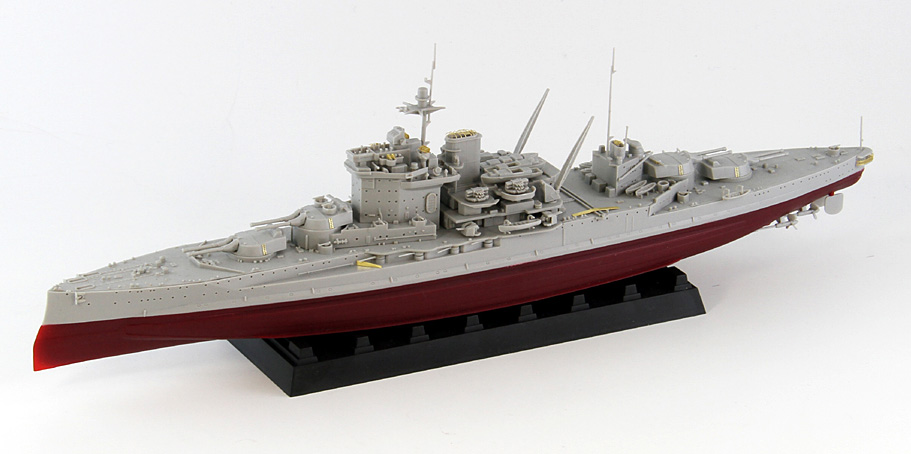 1/700 イギリス海軍 戦艦 ウォースパイト 1942