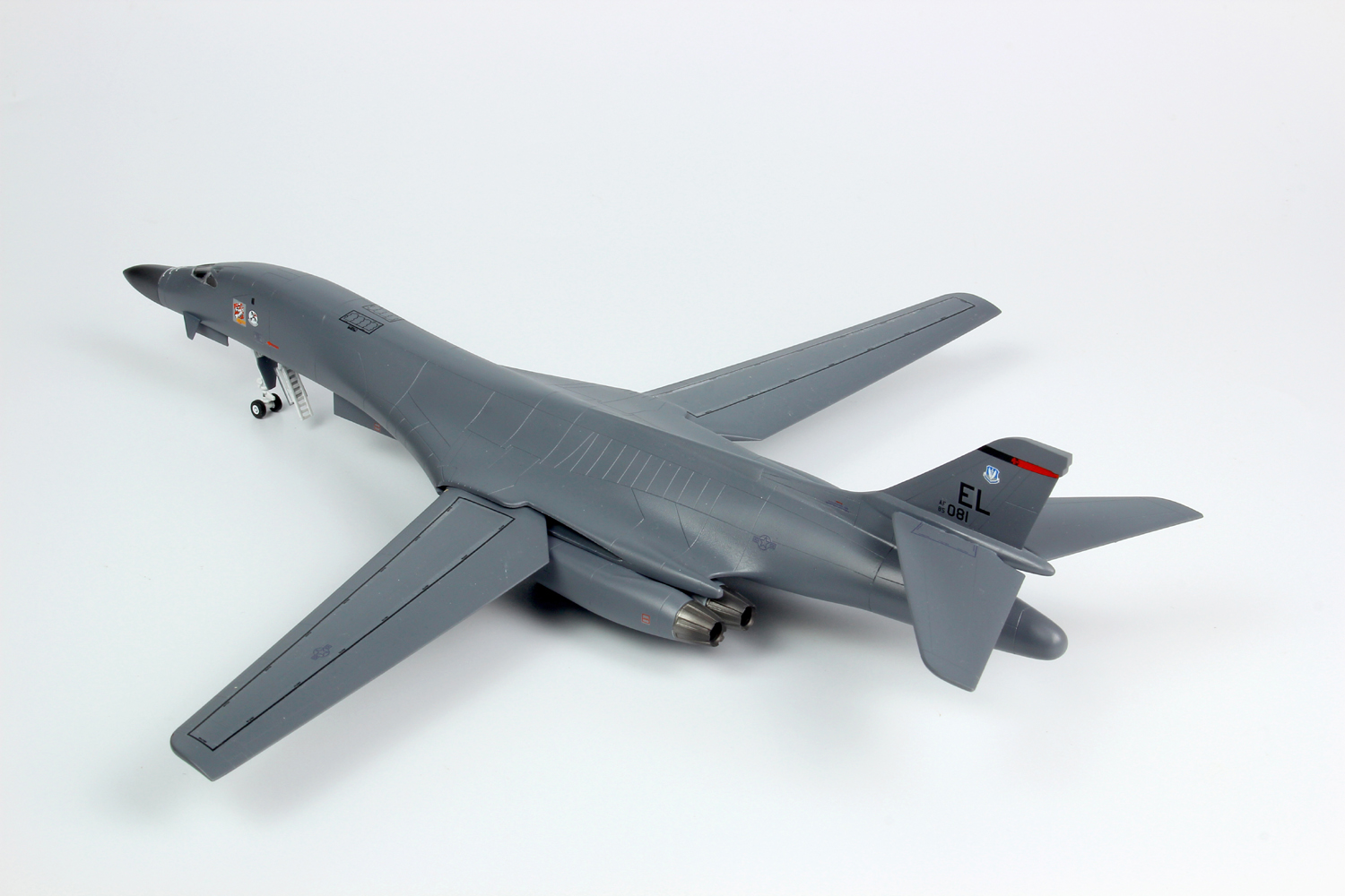 1/144 アメリカ空軍 爆撃機 B-1B ランサー グアム・アンダーセンAB