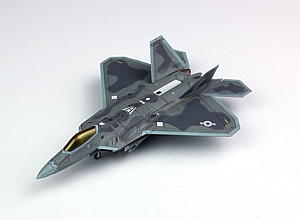 1/144 アメリカ空軍 戦闘機 F-22A ラプター "嘉手納AB"