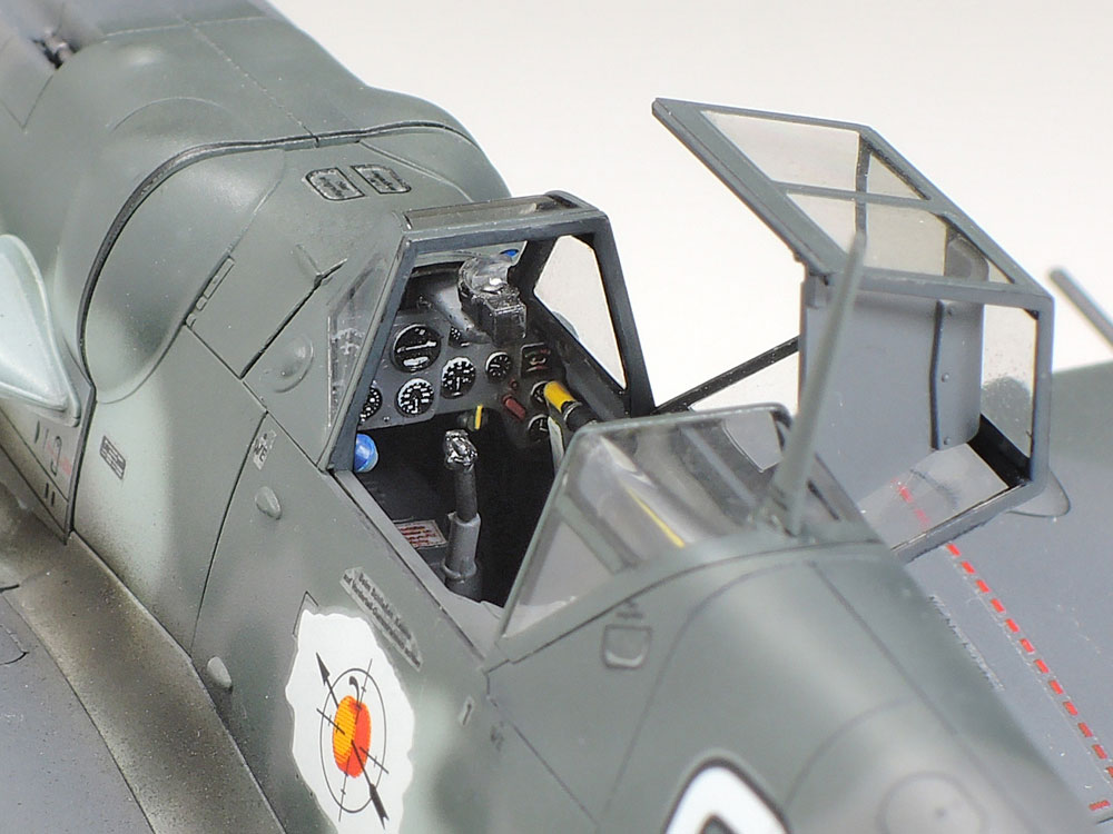1/48 メッサーシュミット Bf109 G-6 - ウインドウを閉じる