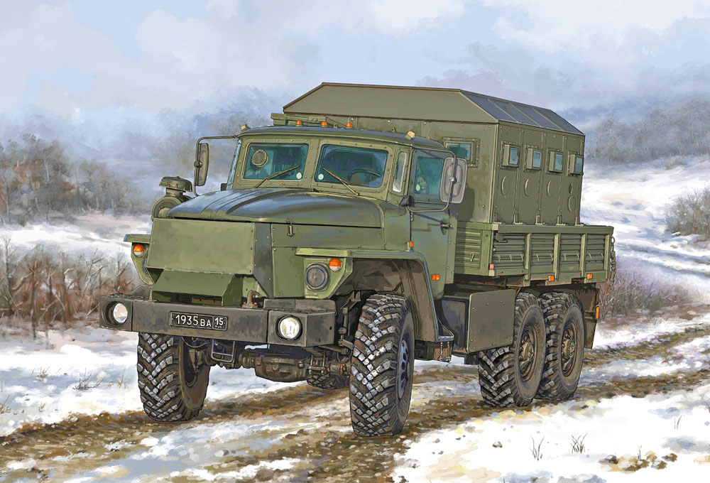 1/35 ロシア連邦軍 ウラル-4320 CHZ 装甲兵員輸送車