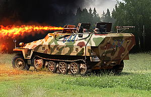 1/35 WW.II ドイツ軍 Sd.Kfz.251/16 D型 火焔放射タイプ EZトラック/金属製車幅ポール/フィギュア3体 1/35 WW.II ドイツ軍 Sd.Kfz.251/16 D型 火焔放射タイプ EZトラック/金属製車幅ポール/フィギュア3体